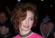 Eleanor_Tomlinson